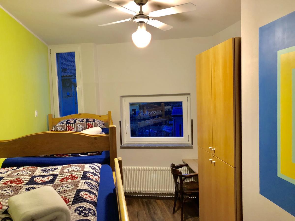 Aladin Hostel Любляна Екстериор снимка