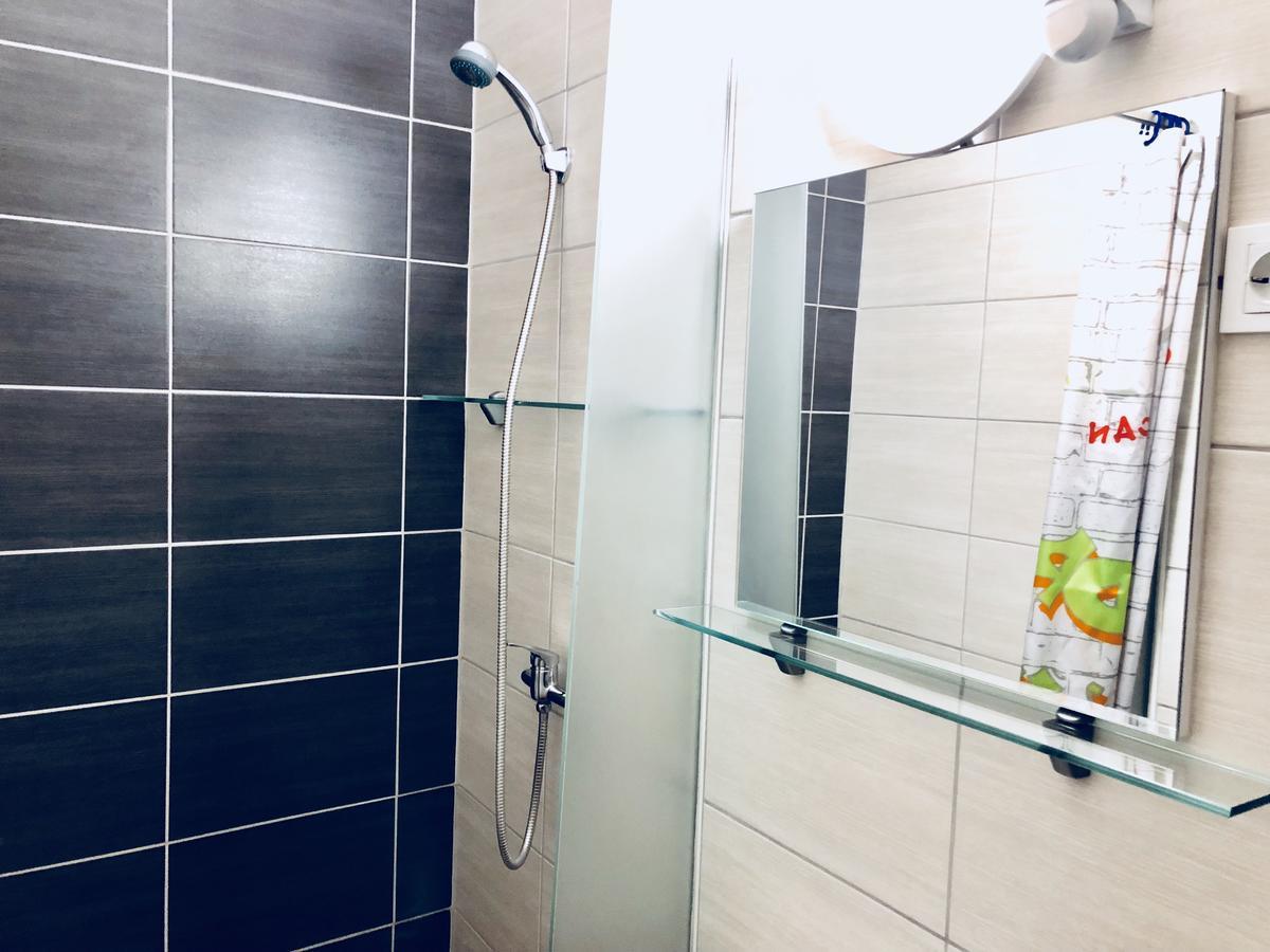 Aladin Hostel Любляна Екстериор снимка