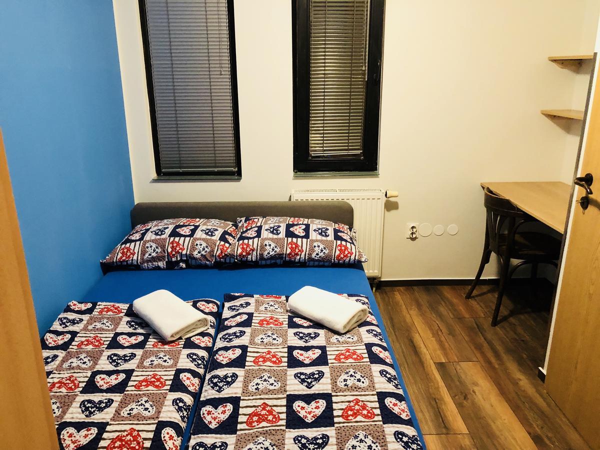 Aladin Hostel Любляна Екстериор снимка