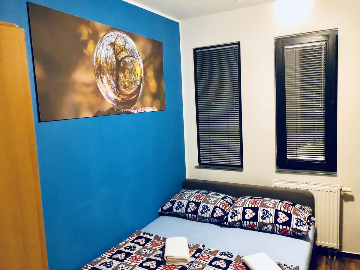 Aladin Hostel Любляна Екстериор снимка