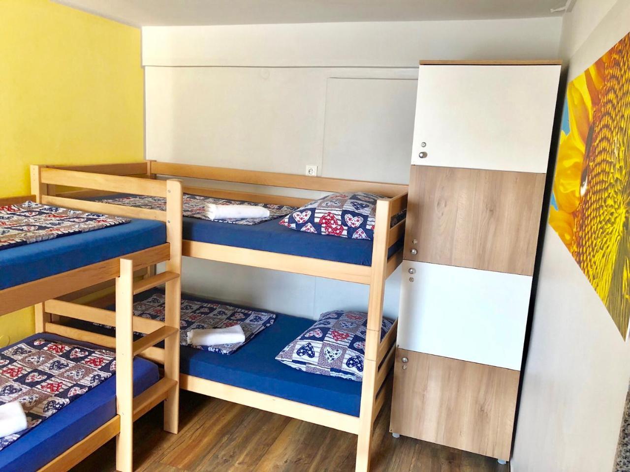Aladin Hostel Любляна Екстериор снимка