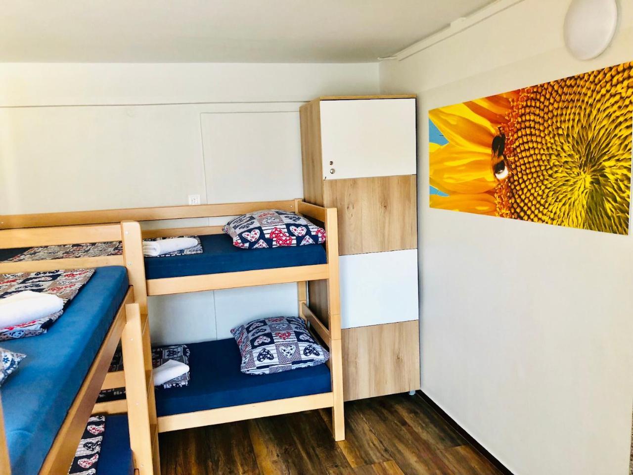 Aladin Hostel Любляна Екстериор снимка