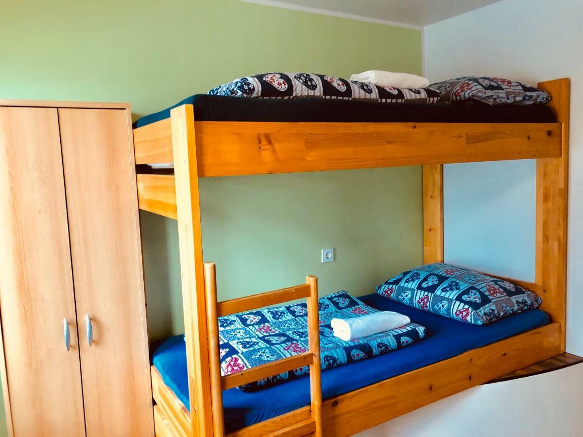 Aladin Hostel Любляна Екстериор снимка